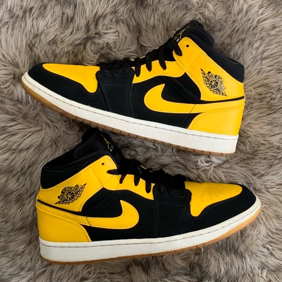 Jordan Other - Retro Jordan 1 one New love yellow black mid 11